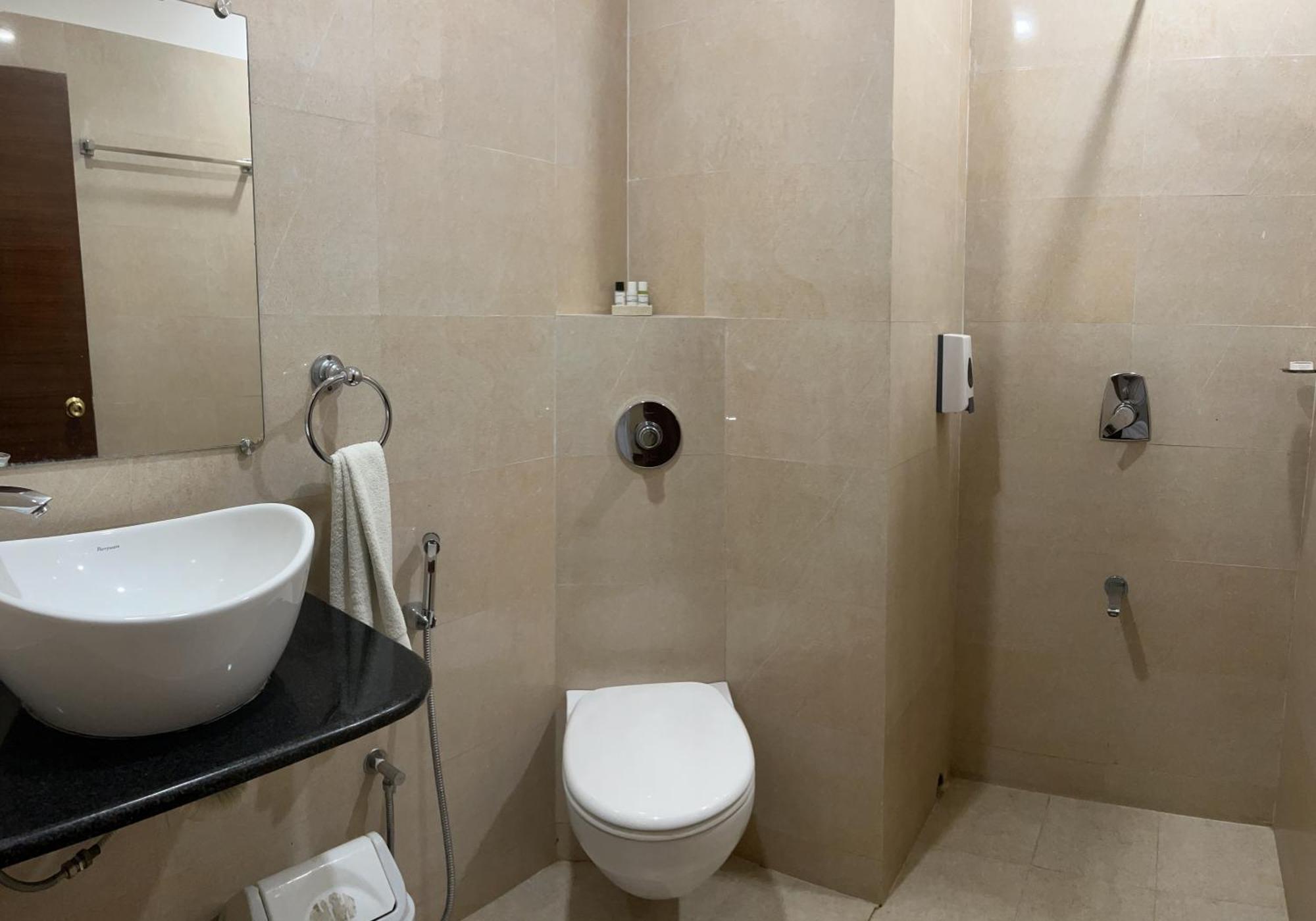 Seascape Port Blair Hotel Ngoại thất bức ảnh